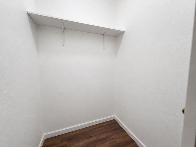 907 E 3rd ST, Austin, TX 78702