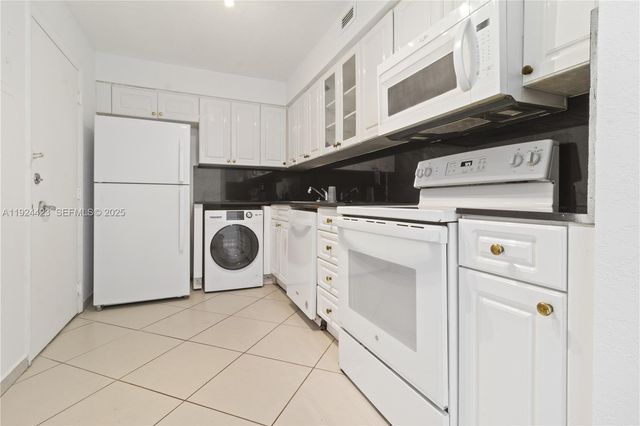 6770 Indian Creek Dr 11B, Miami Beach, FL 33141