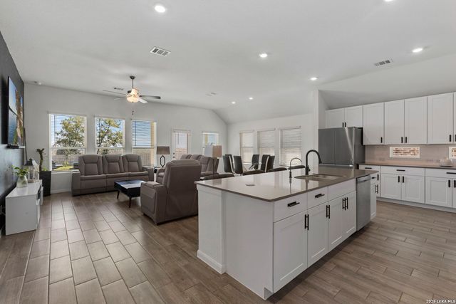 14118 Hertford Shire, San Antonio, TX 78245