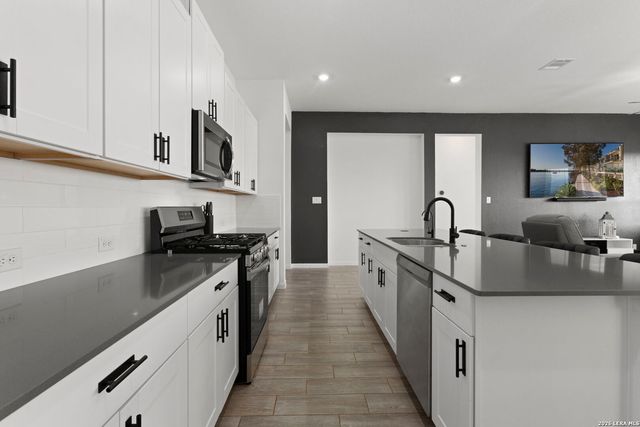 14118 Hertford Shire, San Antonio, TX 78245
