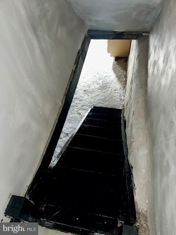 2957 N SYDENHAM ST, Philadelphia, PA 19132