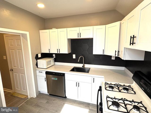 2957 N SYDENHAM ST, Philadelphia, PA 19132