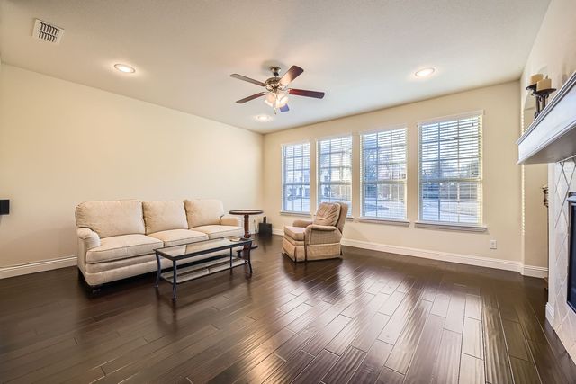 6700 Lost Star Lane, Fort Worth, TX 76132