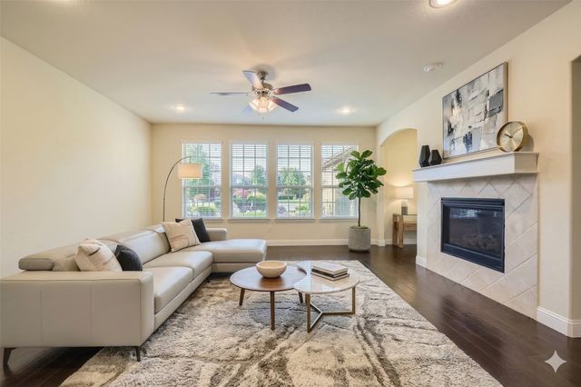 6700 Lost Star Lane, Fort Worth, TX 76132