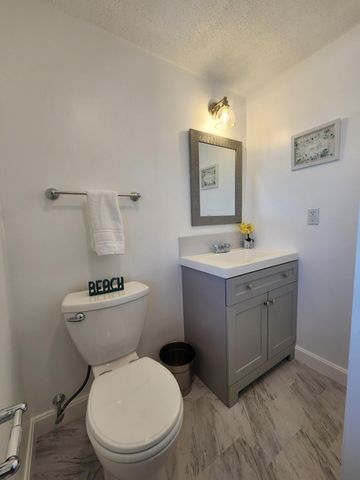 141 Main Street 23, West Dennis, MA 02670