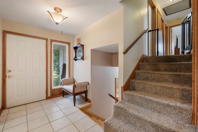 2541 S Luster Avenue, Springfield, MO 65804