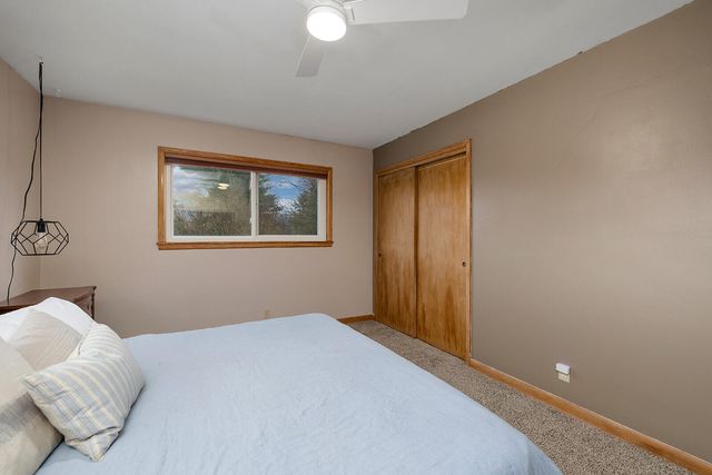 2541 S Luster Avenue, Springfield, MO 65804