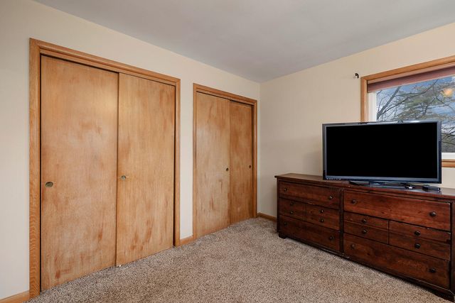 2541 S Luster Avenue, Springfield, MO 65804