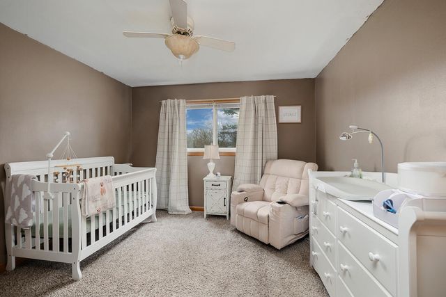 2541 S Luster Avenue, Springfield, MO 65804