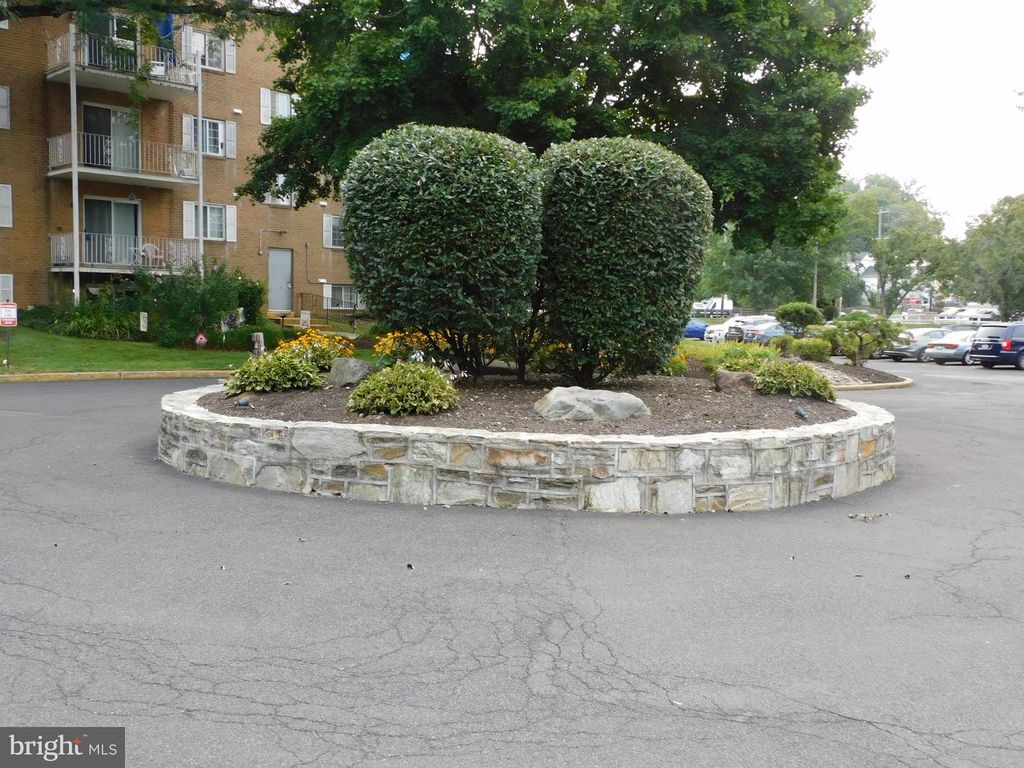300 BYBERRY RD #L14, Philadelphia, PA 19116 — photo 4