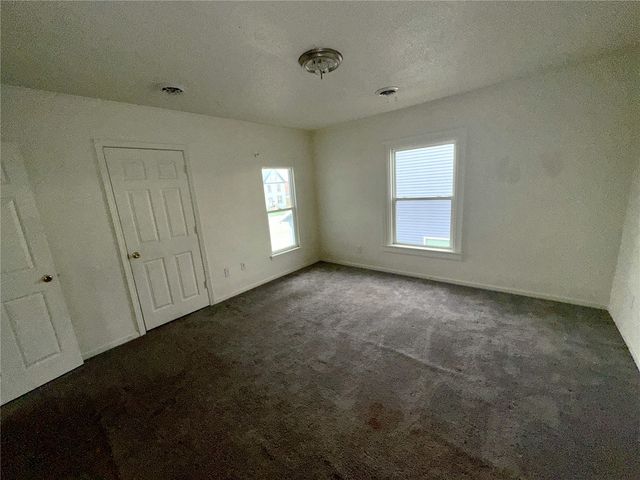 721 F AVE NW, Cedar Rapids, IA 52405