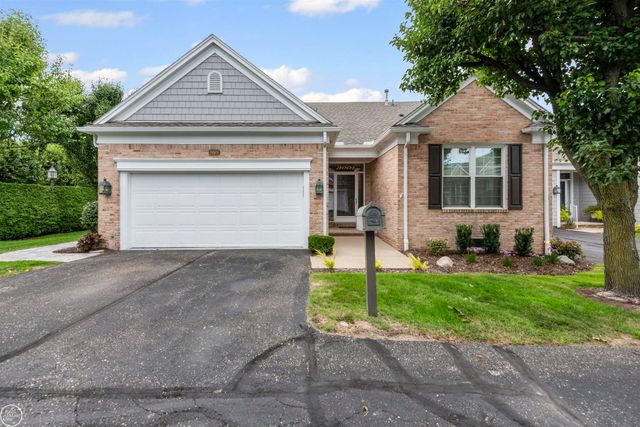 3001 Harbor Place Drive, St Clair Shores, MI 48080