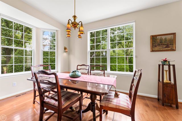 3001 Harbor Place Drive, St Clair Shores, MI 48080