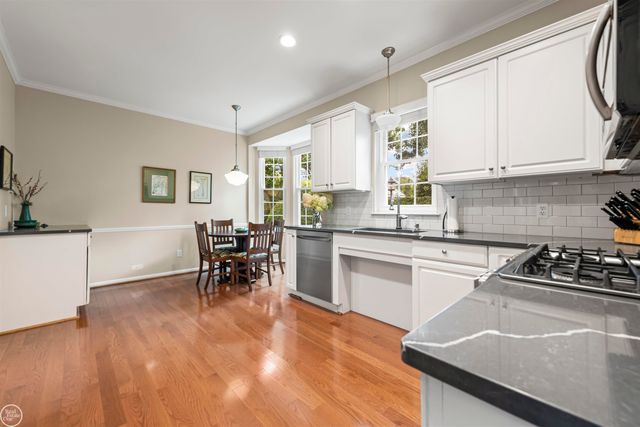 3001 Harbor Place Drive, St Clair Shores, MI 48080