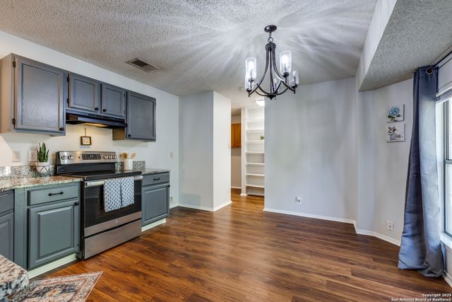 10323 Country, San Antonio, TX 78240