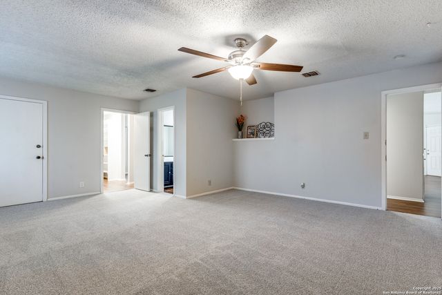 10323 Country, San Antonio, TX 78240