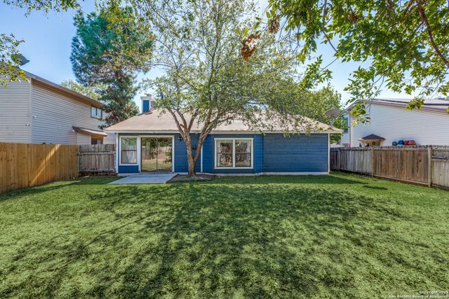 10323 Country, San Antonio, TX 78240