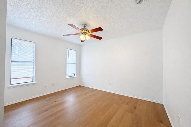 8407 Vernon Avenue, Lubbock, TX 79423