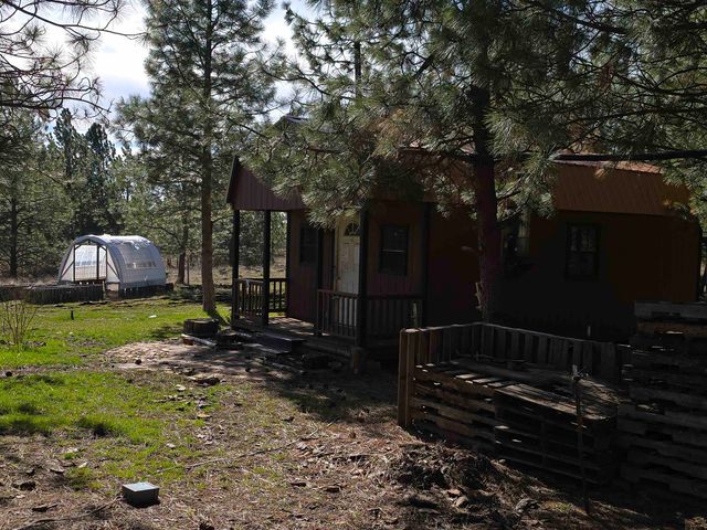 10602 N Dover Rd, Nine Mile Falls, WA 99026