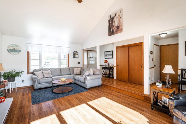 S102W32709 County Road Lo, Mukwonago, WI 53149