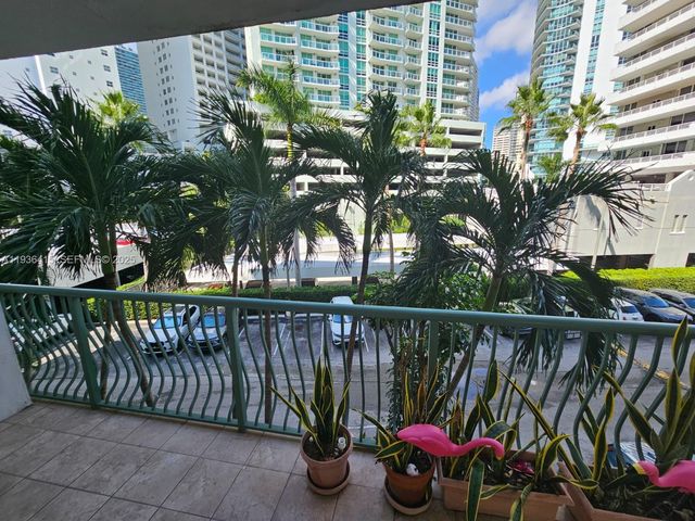 1408 Brickell Bay Dr 316, Miami, FL 33131