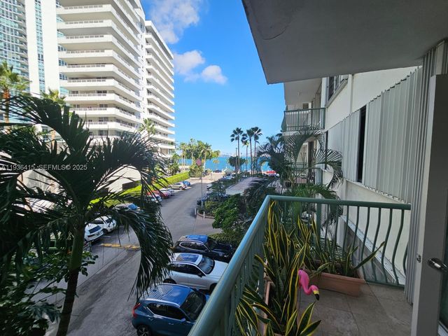 1408 Brickell Bay Dr 316, Miami, FL 33131