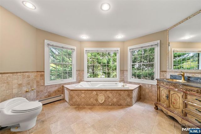 15 Harvard Street, Closter, NJ 07624