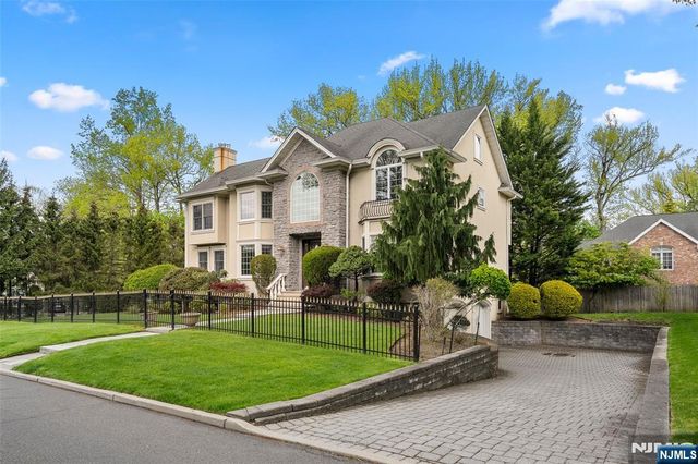 15 Harvard Street, Closter, NJ 07624