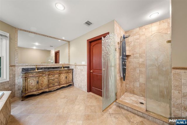 15 Harvard Street, Closter, NJ 07624