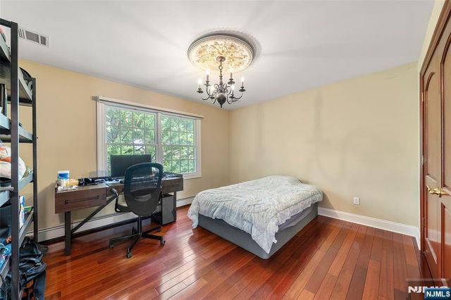 15 Harvard Street, Closter, NJ 07624