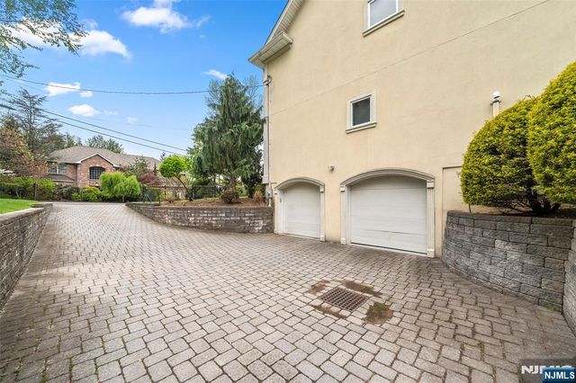 15 Harvard Street, Closter, NJ 07624