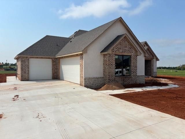 2224 W W Sunset Drive, Mustang, OK 73064