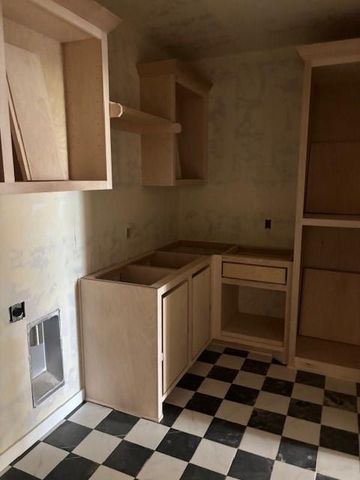 2224 W W Sunset Drive, Mustang, OK 73064