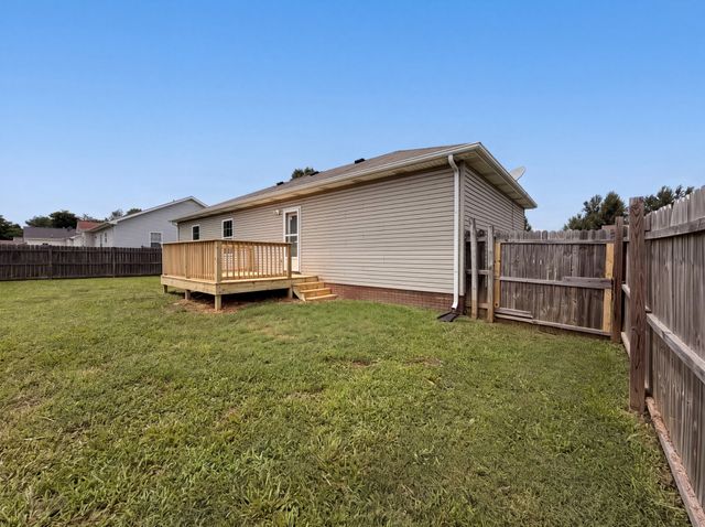 234 Grassmire Dr, Clarksville, TN 37042