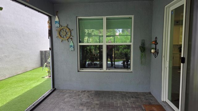 6668 Pointe Of Woods Drive, West Palm Beach, FL 33413