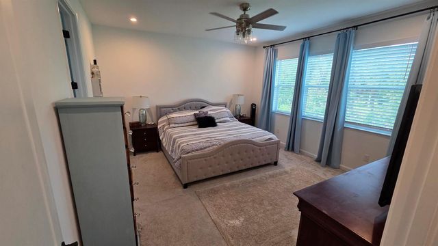 6668 Pointe Of Woods Drive, West Palm Beach, FL 33413