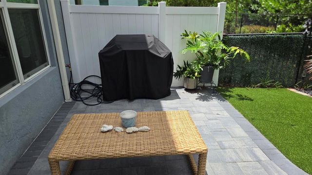 6668 Pointe Of Woods Drive, West Palm Beach, FL 33413