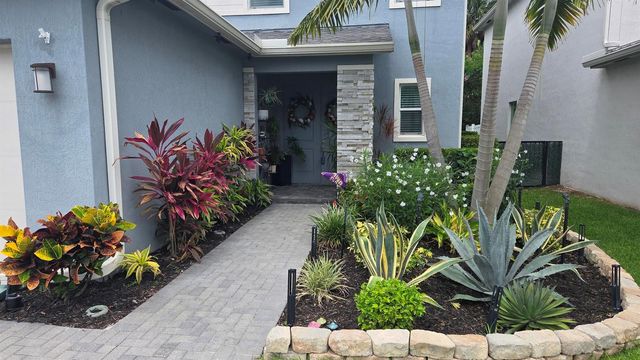 6668 Pointe Of Woods Drive, West Palm Beach, FL 33413