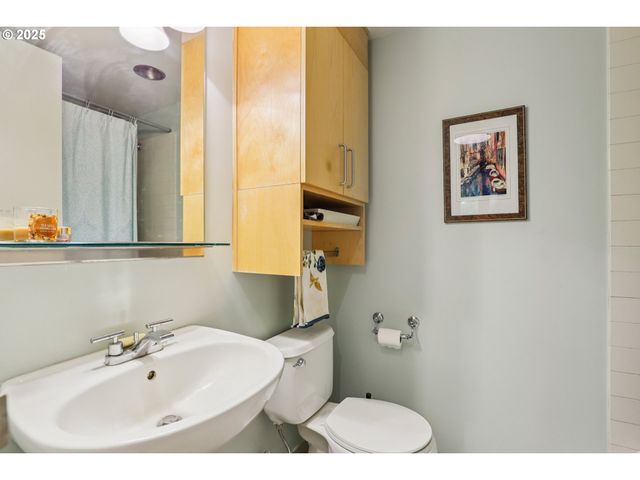 255 Sw HARRISON St 6E, Portland, OR 97201