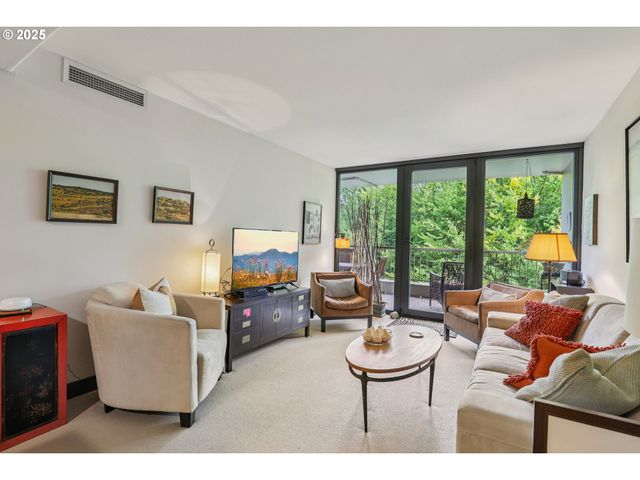 255 Sw HARRISON St 6E, Portland, OR 97201