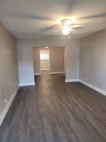 4526 Kingsbury Street, Houston, TX 77021