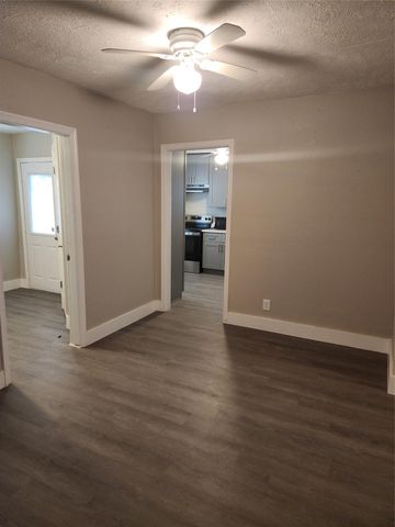 4526 Kingsbury Street, Houston, TX 77021