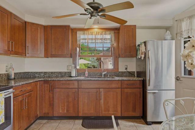 165 Mill Lane, Portsmouth, RI 02871