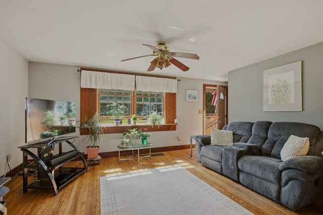 165 Mill Lane, Portsmouth, RI 02871