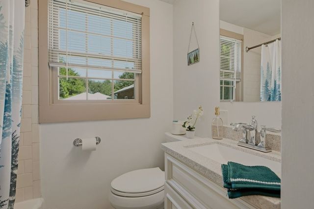 165 Mill Lane, Portsmouth, RI 02871