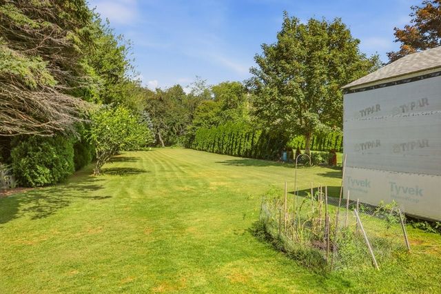 165 Mill Lane, Portsmouth, RI 02871