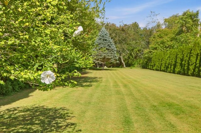 165 Mill Lane, Portsmouth, RI 02871