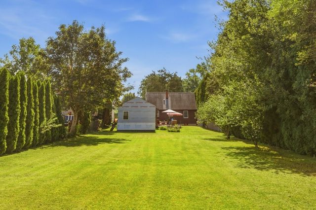 165 Mill Lane, Portsmouth, RI 02871