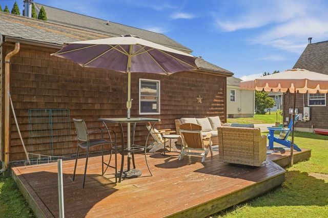 165 Mill Lane, Portsmouth, RI 02871