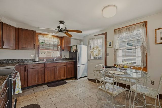 165 Mill Lane, Portsmouth, RI 02871
